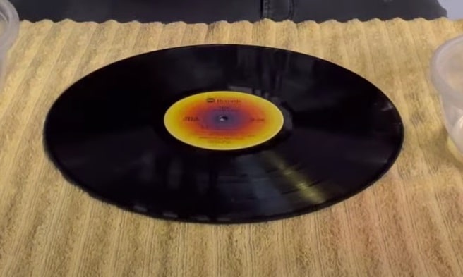vinyl record placed on micro fiber towel