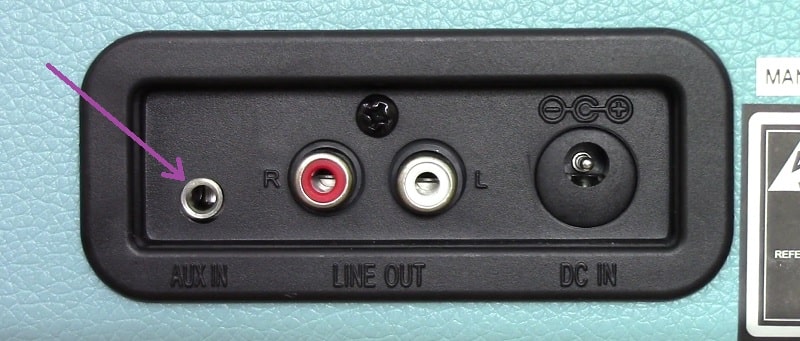 an image showing aux in