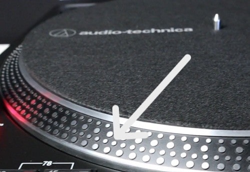 an image showing the strobe dots of turntable