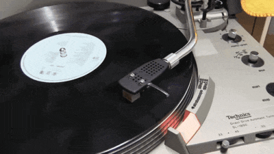 an gif showing condition before using tweaked oven method with glass panes