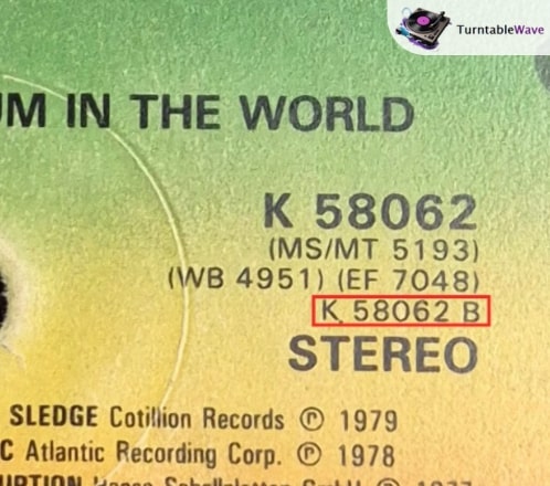 an image showing zoomed in matrix number on record label