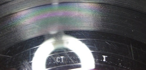 an image showing pressing plant code on dead wax